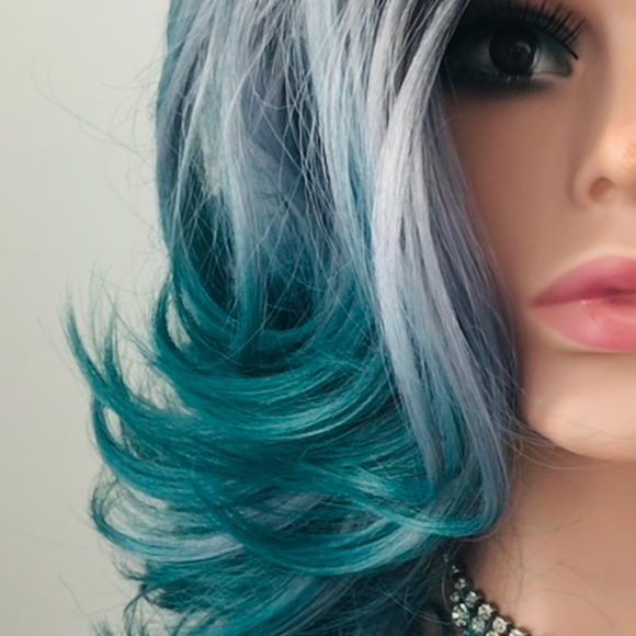 So Pretty! 14” Ombre Grey Teal “Put On & Go” Synthetic Wig - Picture 4 of 5